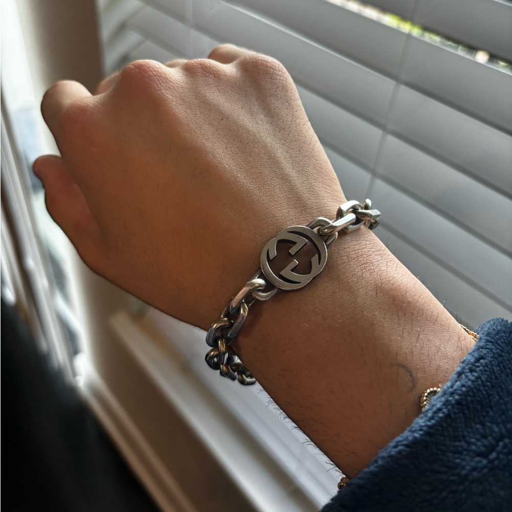 Gucci interlocking bracelet.